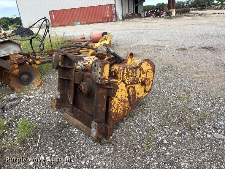 image for item EU5710 Hyster winch