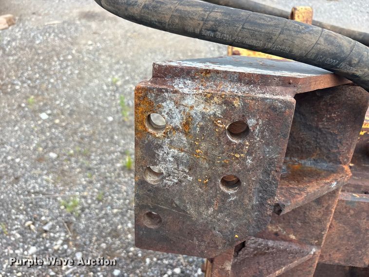 image for item EU5710 Hyster winch