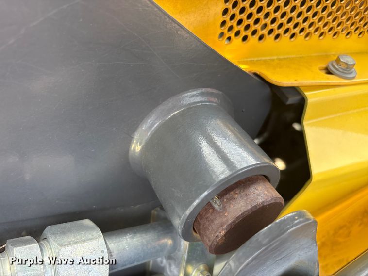 image for item EU5711 2014 New holland C238 tracked skid steer loader