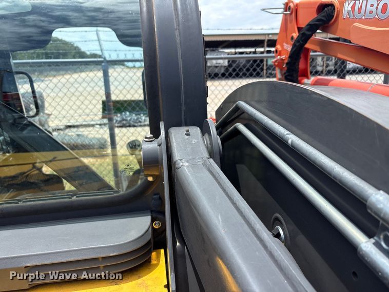 image for item EU5711 2014 New holland C238 tracked skid steer loader