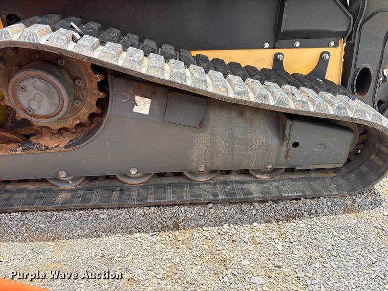 image for item EU5711 2014 New holland C238 tracked skid steer loader