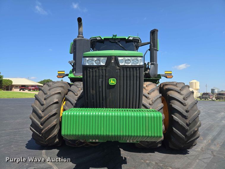 image for item EW0303 2022 John Deere 9R 640 Scraper Special 4WD tractor