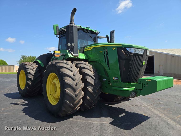 image for item EW0303 2022 John Deere 9R 640 Scraper Special 4WD tractor