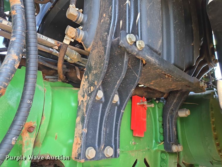 image for item EW0303 2022 John Deere 9R 640 Scraper Special 4WD tractor