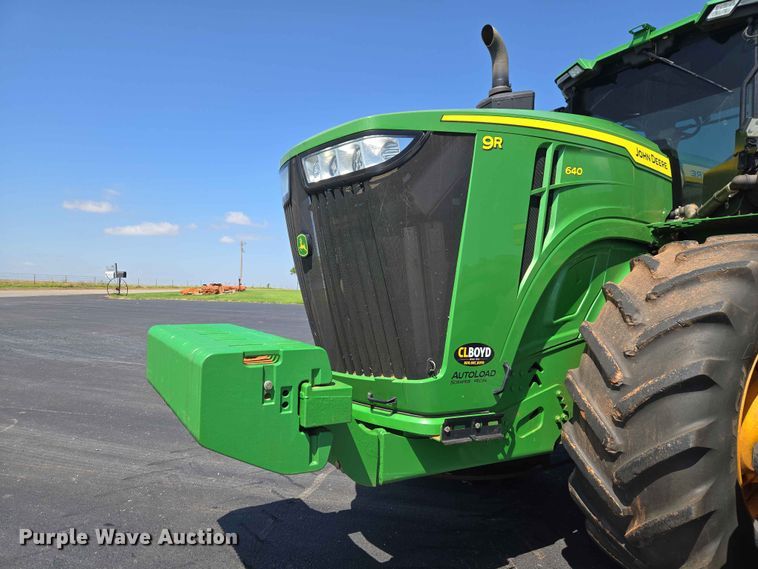 image for item EW0303 2022 John Deere 9R 640 Scraper Special 4WD tractor