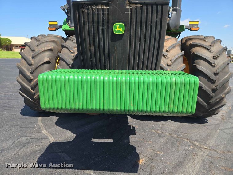image for item EW0303 2022 John Deere 9R 640 Scraper Special 4WD tractor