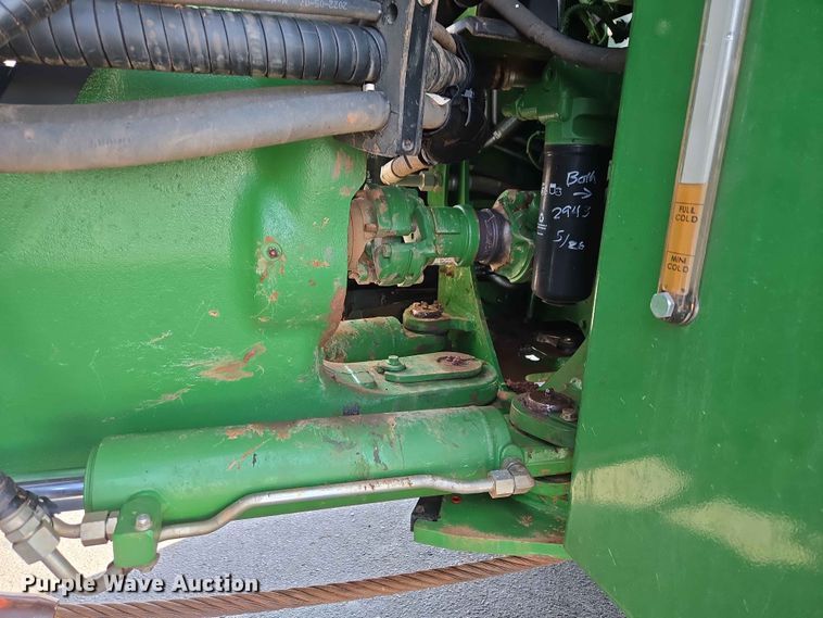 image for item EW0303 2022 John Deere 9R 640 Scraper Special 4WD tractor