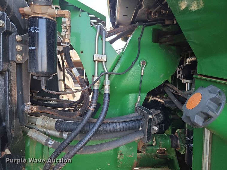 image for item EW0303 2022 John Deere 9R 640 Scraper Special 4WD tractor