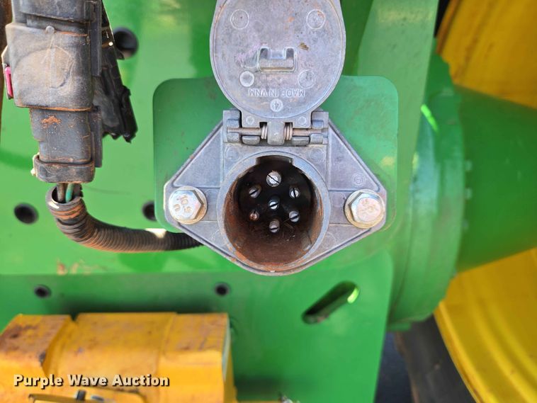 image for item EW0303 2022 John Deere 9R 640 Scraper Special 4WD tractor