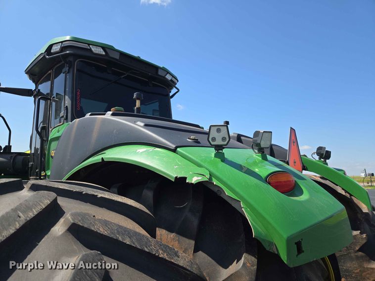image for item EW0303 2022 John Deere 9R 640 Scraper Special 4WD tractor