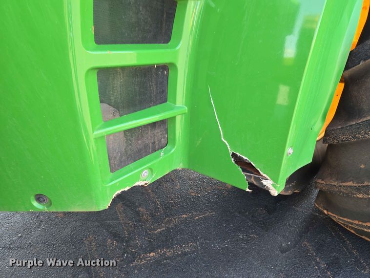 image for item EW0303 2022 John Deere 9R 640 Scraper Special 4WD tractor