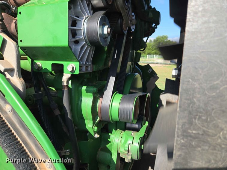 image for item EW0303 2022 John Deere 9R 640 Scraper Special 4WD tractor