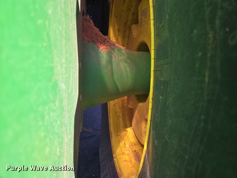 image for item EW0303 2022 John Deere 9R 640 Scraper Special 4WD tractor