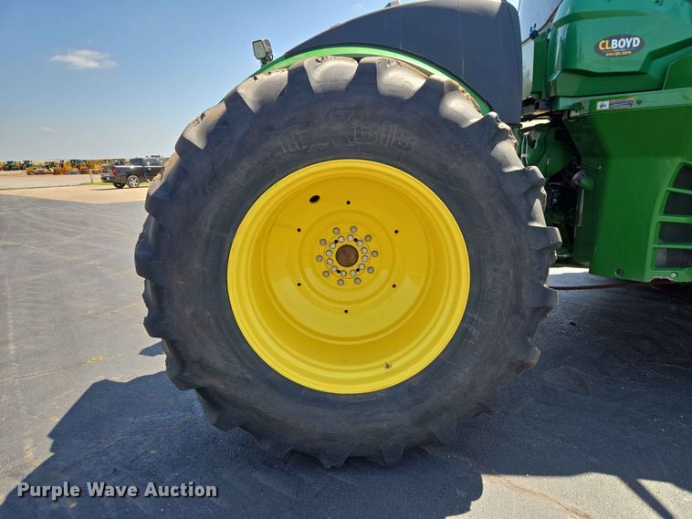 image for item EW0303 2022 John Deere 9R 640 Scraper Special 4WD tractor