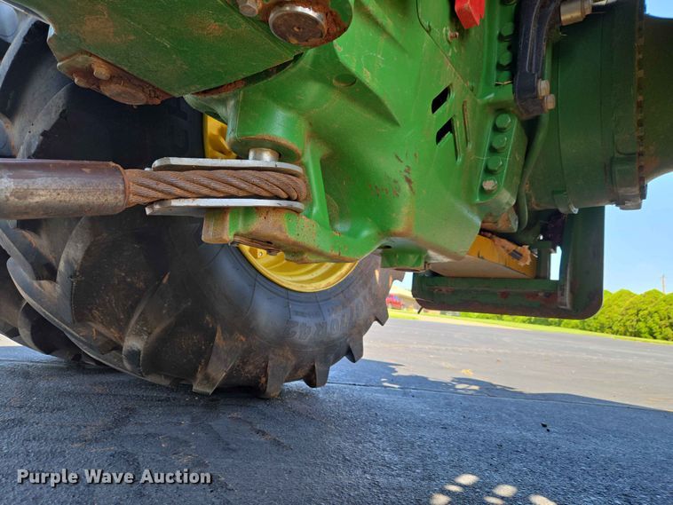 image for item EW0303 2022 John Deere 9R 640 Scraper Special 4WD tractor