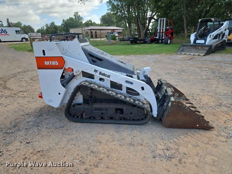 image for item EW0308 2018 Bobcat MT85 compact utility loader