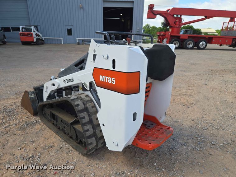 image for item EW0308 2018 Bobcat MT85 compact utility loader