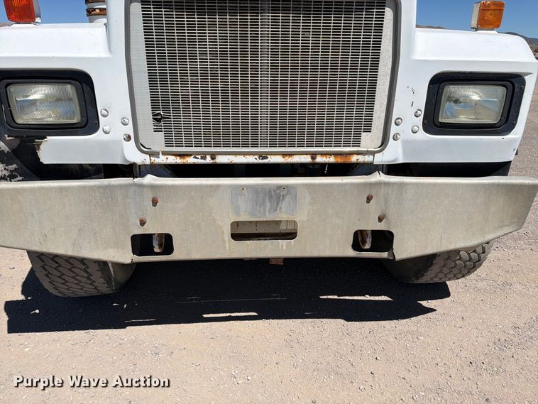 image for item EW2112 1998 Mack RD688S ready mix truck