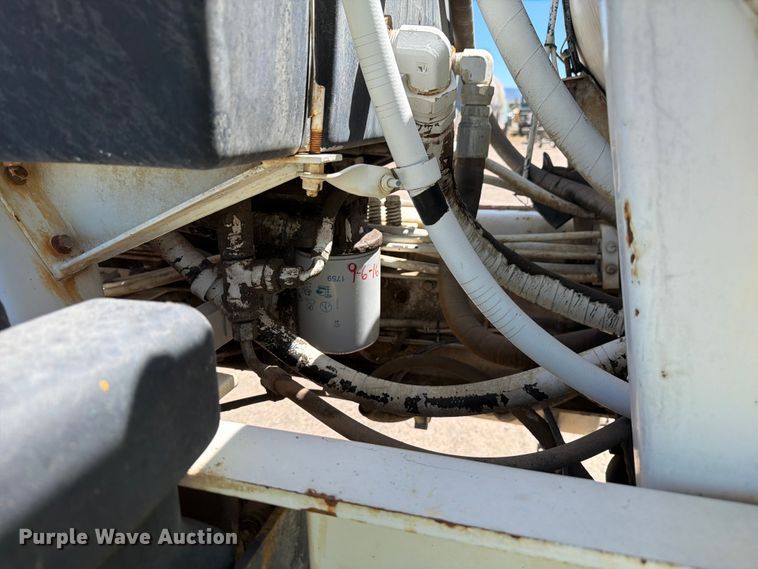 image for item EW2112 1998 Mack RD688S ready mix truck