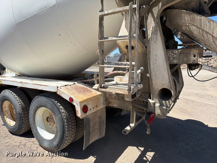 image for item EW2112 1998 Mack RD688S ready mix truck