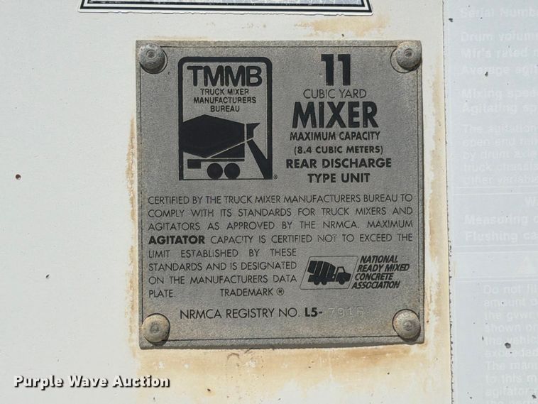 image for item EW2112 1998 Mack RD688S ready mix truck