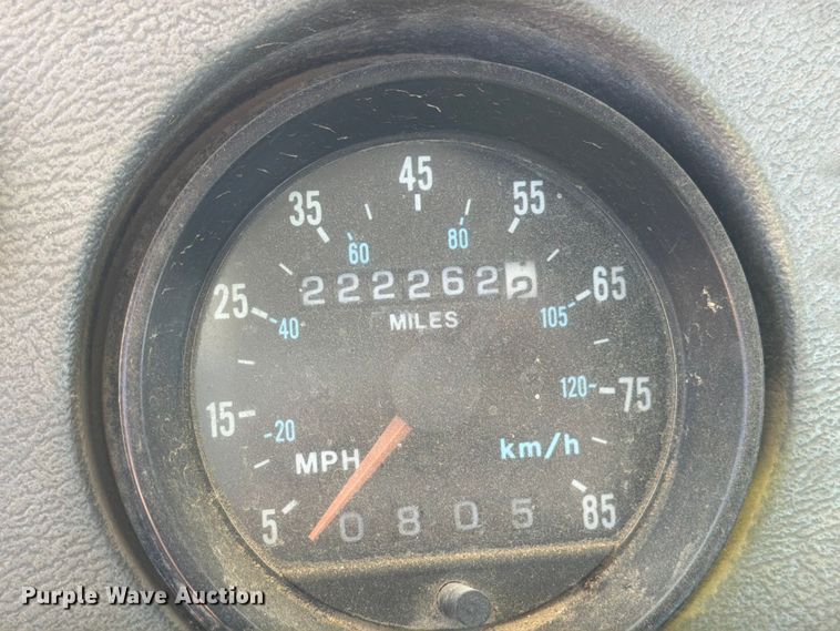 image for item EW2112 1998 Mack RD688S ready mix truck