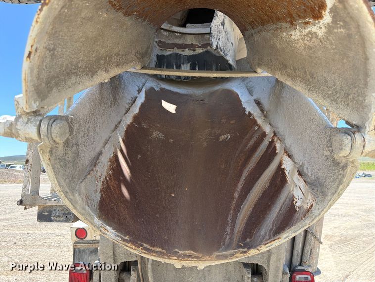 image for item EW2113 1998 Mack RD690S ready mix truck