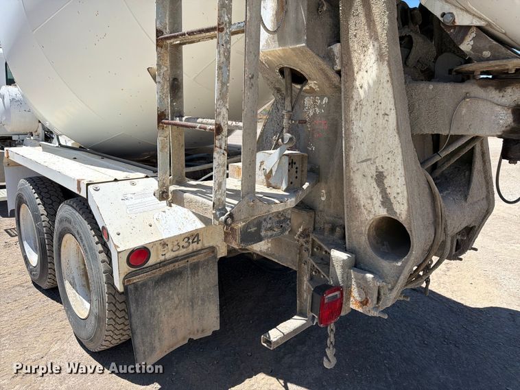 image for item EW2113 1998 Mack RD690S ready mix truck