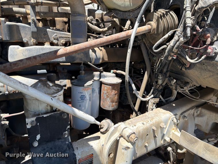 image for item EW2113 1998 Mack RD690S ready mix truck
