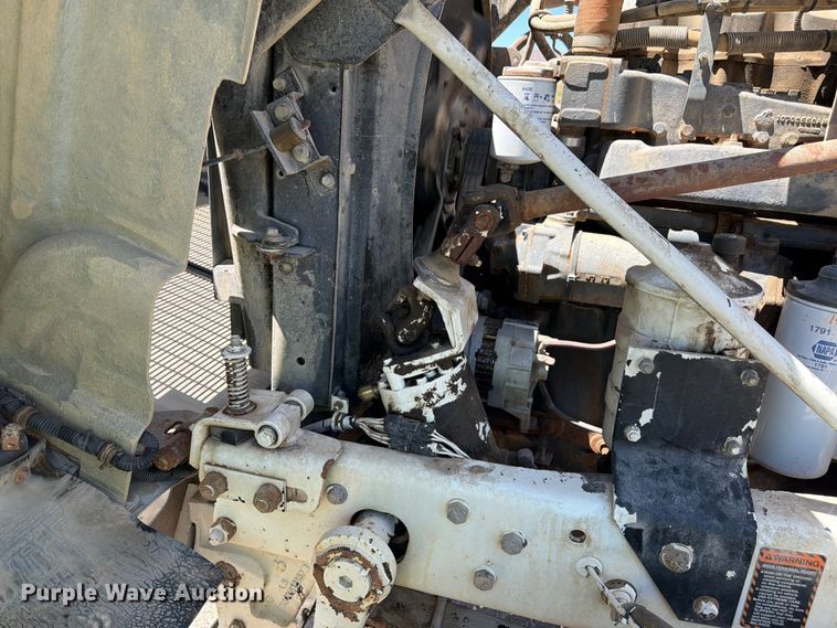 image for item EW2113 1998 Mack RD690S ready mix truck