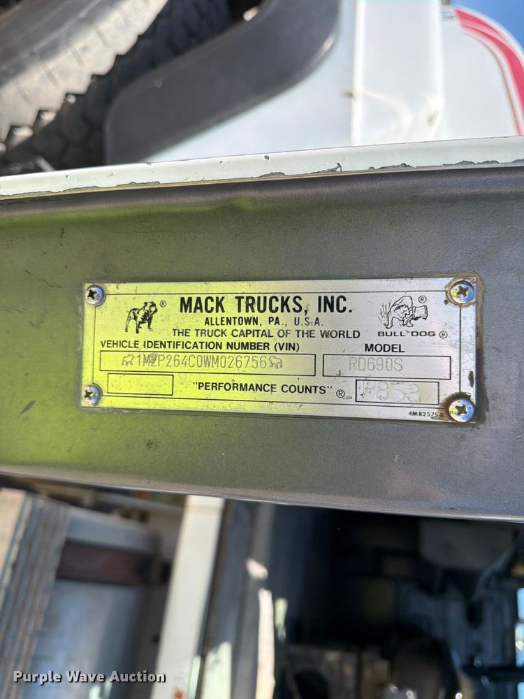 image for item EW2113 1998 Mack RD690S ready mix truck