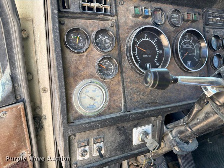 image for item EW2114 1998 Kenworth W900 ready mix truck