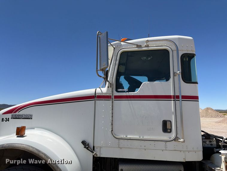 image for item EW2115 2006 Kenworth ready mix truck