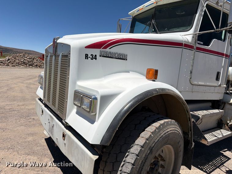 image for item EW2115 2006 Kenworth ready mix truck