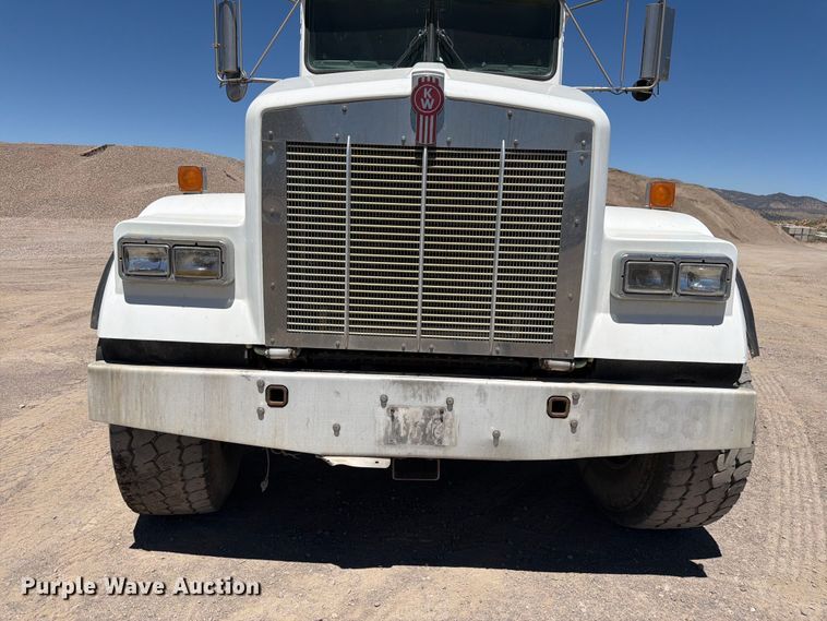 image for item EW2115 2006 Kenworth ready mix truck