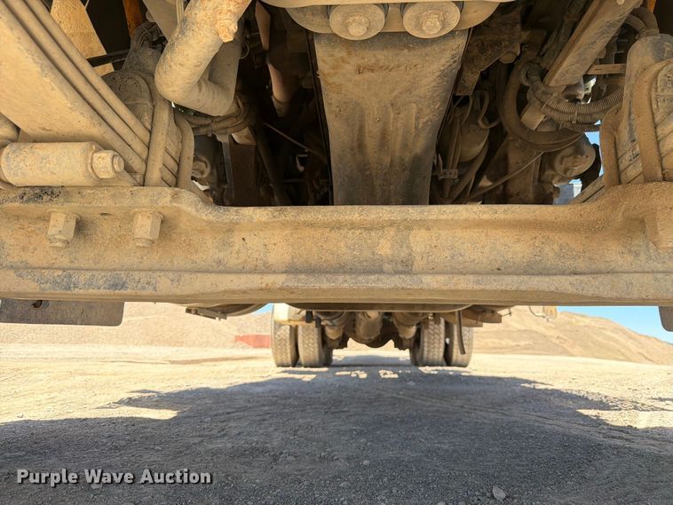image for item EW2115 2006 Kenworth ready mix truck