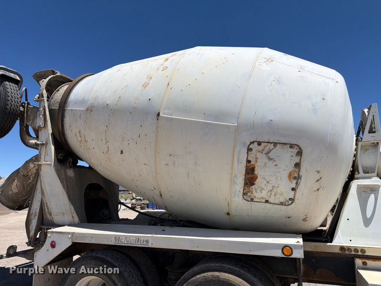 image for item EW2115 2006 Kenworth ready mix truck