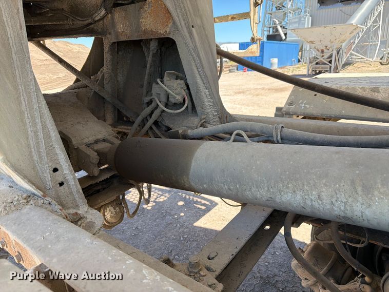 image for item EW2115 2006 Kenworth ready mix truck