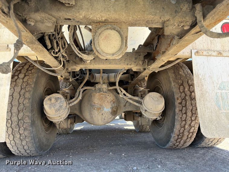 image for item EW2115 2006 Kenworth ready mix truck