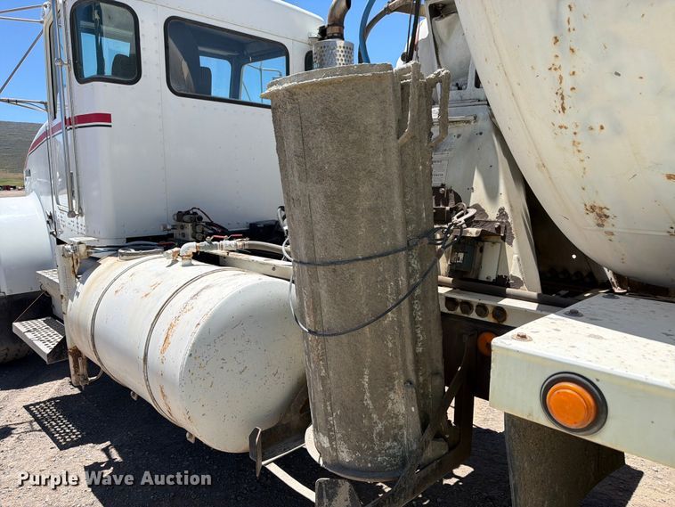 image for item EW2115 2006 Kenworth ready mix truck