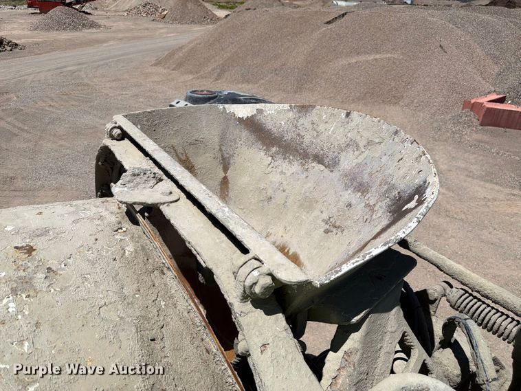 image for item EW2115 2006 Kenworth ready mix truck