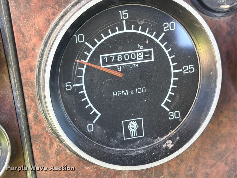 image for item EW2115 2006 Kenworth ready mix truck