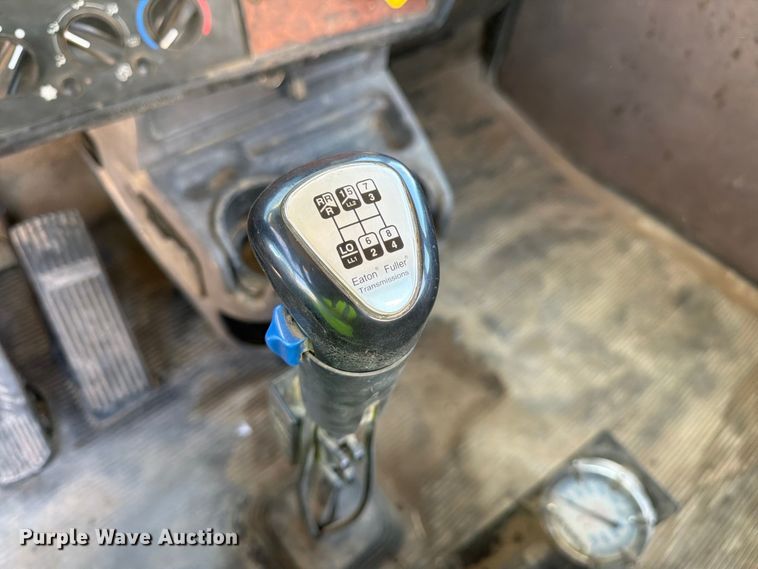 image for item EW2115 2006 Kenworth ready mix truck