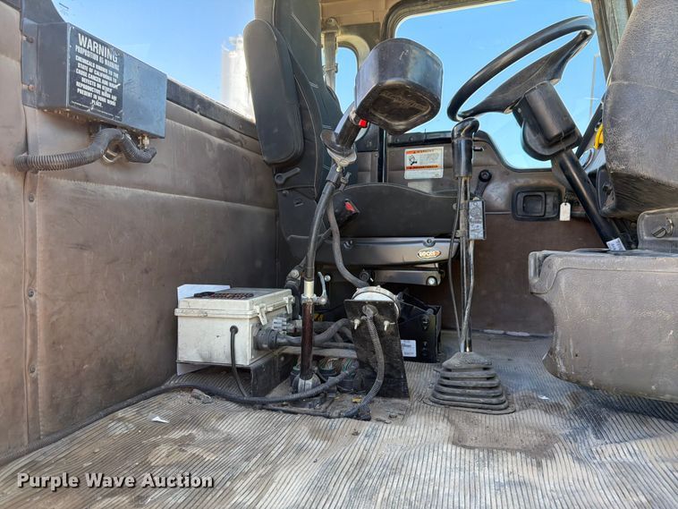 image for item EW2115 2006 Kenworth ready mix truck