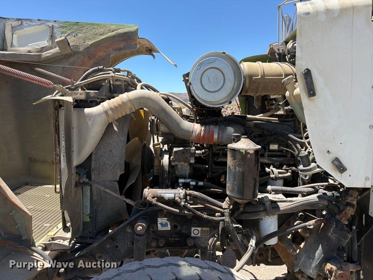 image for item EW2115 2006 Kenworth ready mix truck