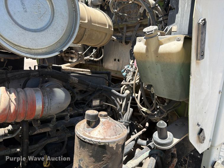 image for item EW2115 2006 Kenworth ready mix truck