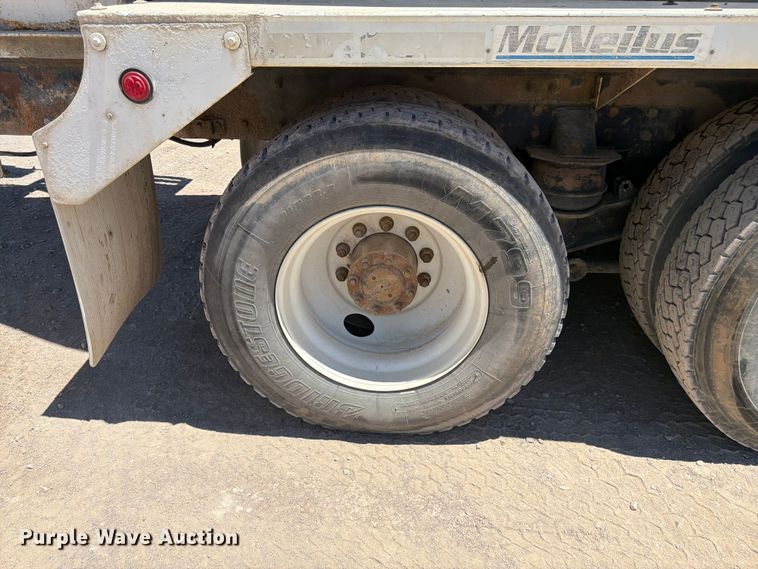 image for item EW2115 2006 Kenworth ready mix truck