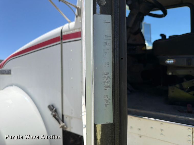image for item EW2115 2006 Kenworth ready mix truck