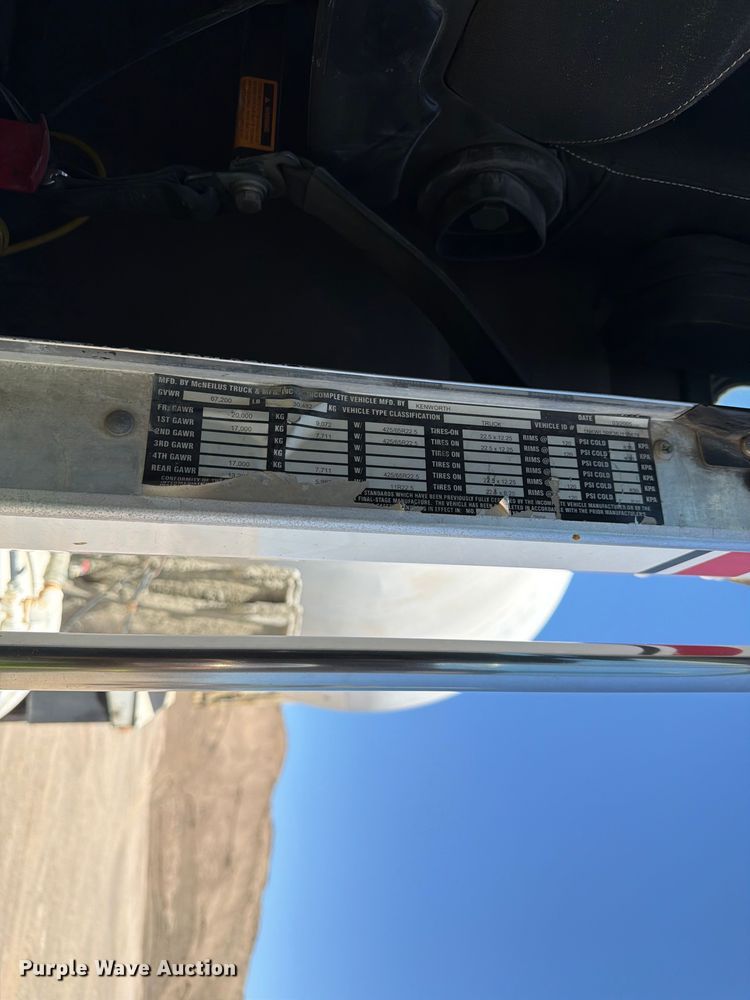 image for item EW2115 2006 Kenworth ready mix truck
