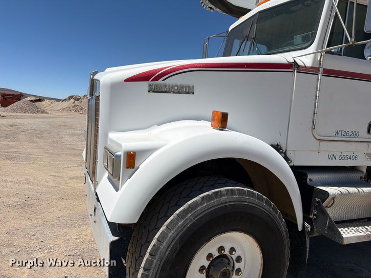 image for item EW2116 1990 Kenworth ready mix truck